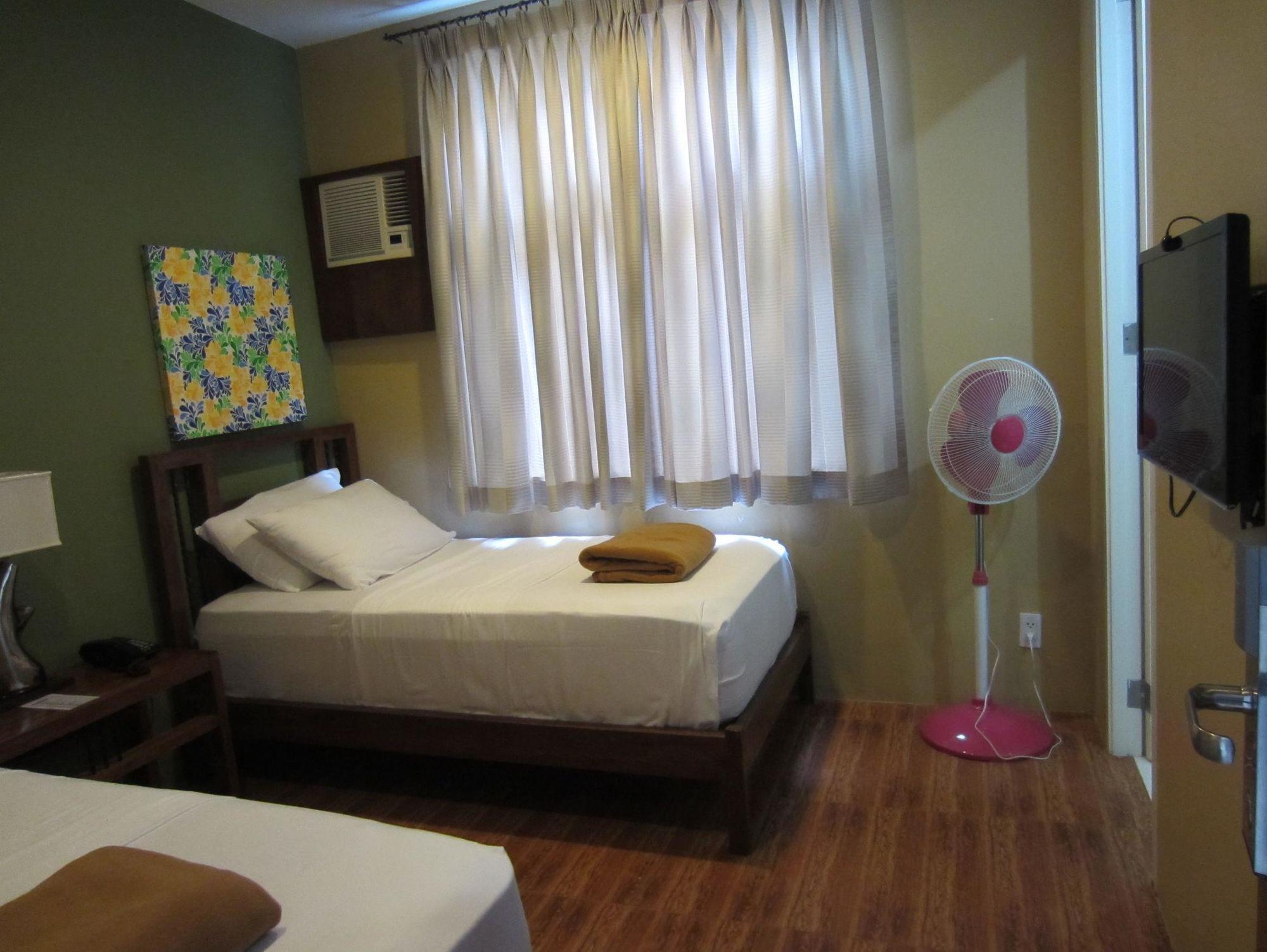 Purple Tree Bed & Breakfast Paranaque City Buitenkant foto