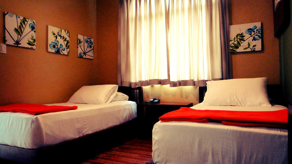 Purple Tree Bed & Breakfast Paranaque City Buitenkant foto